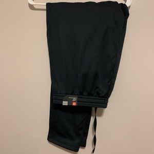 Never worn Under armour pants